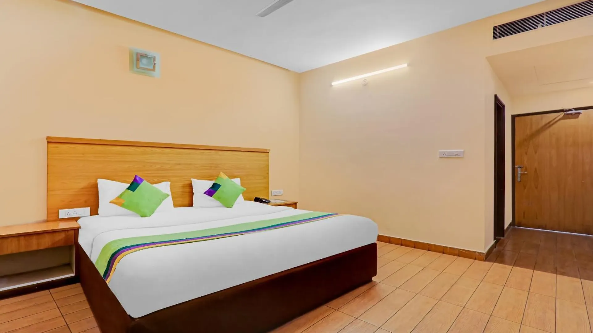 Premium Taj Homestay Agra