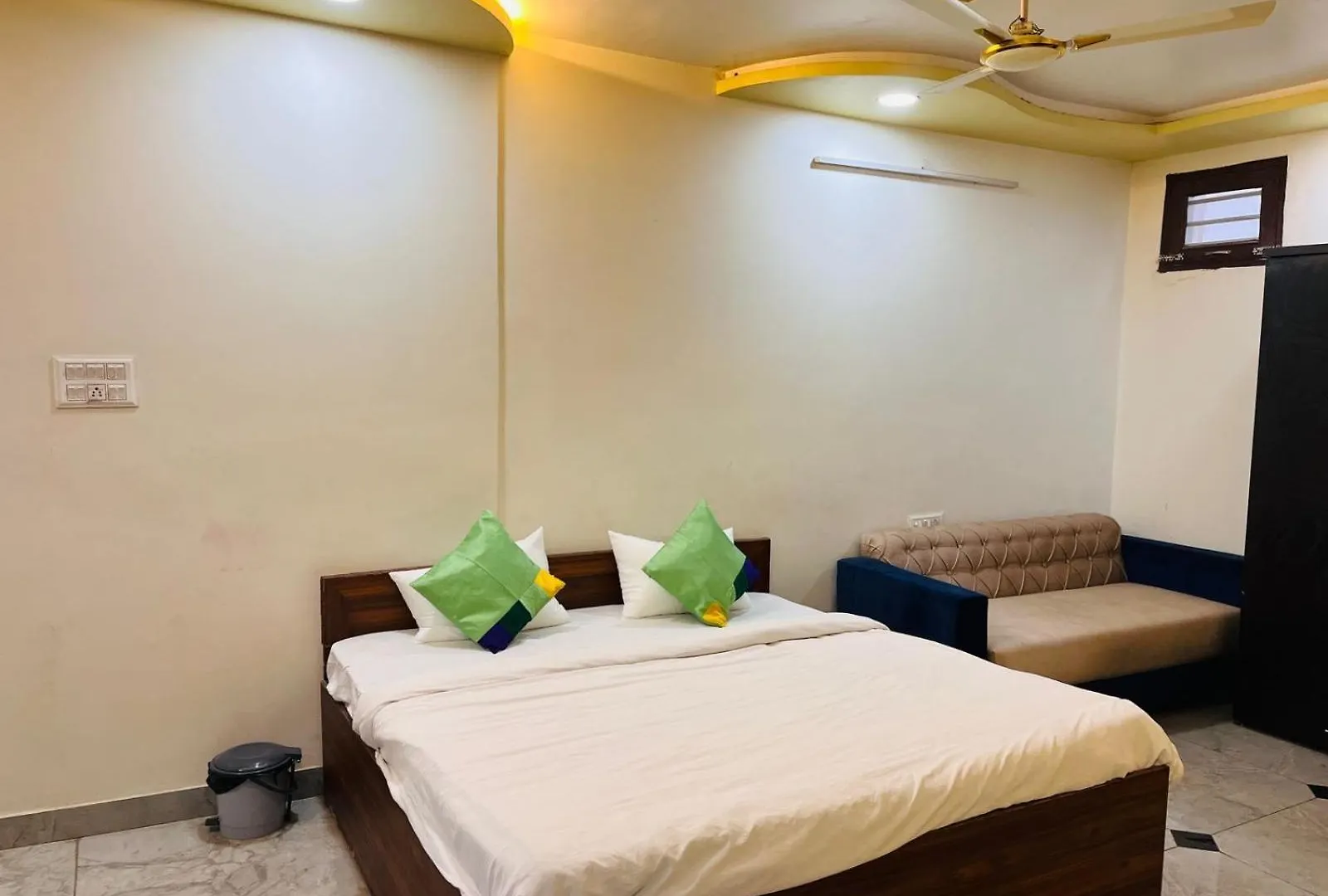 Premium Taj Homestay Agra
