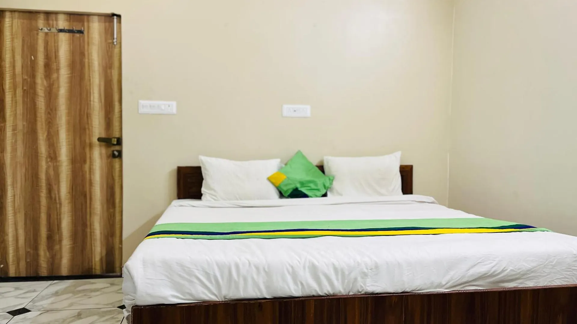 Premium Taj Homestay Agra