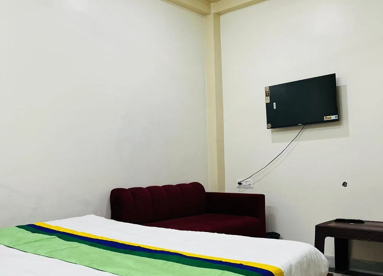 Premium Taj Homestay Agra